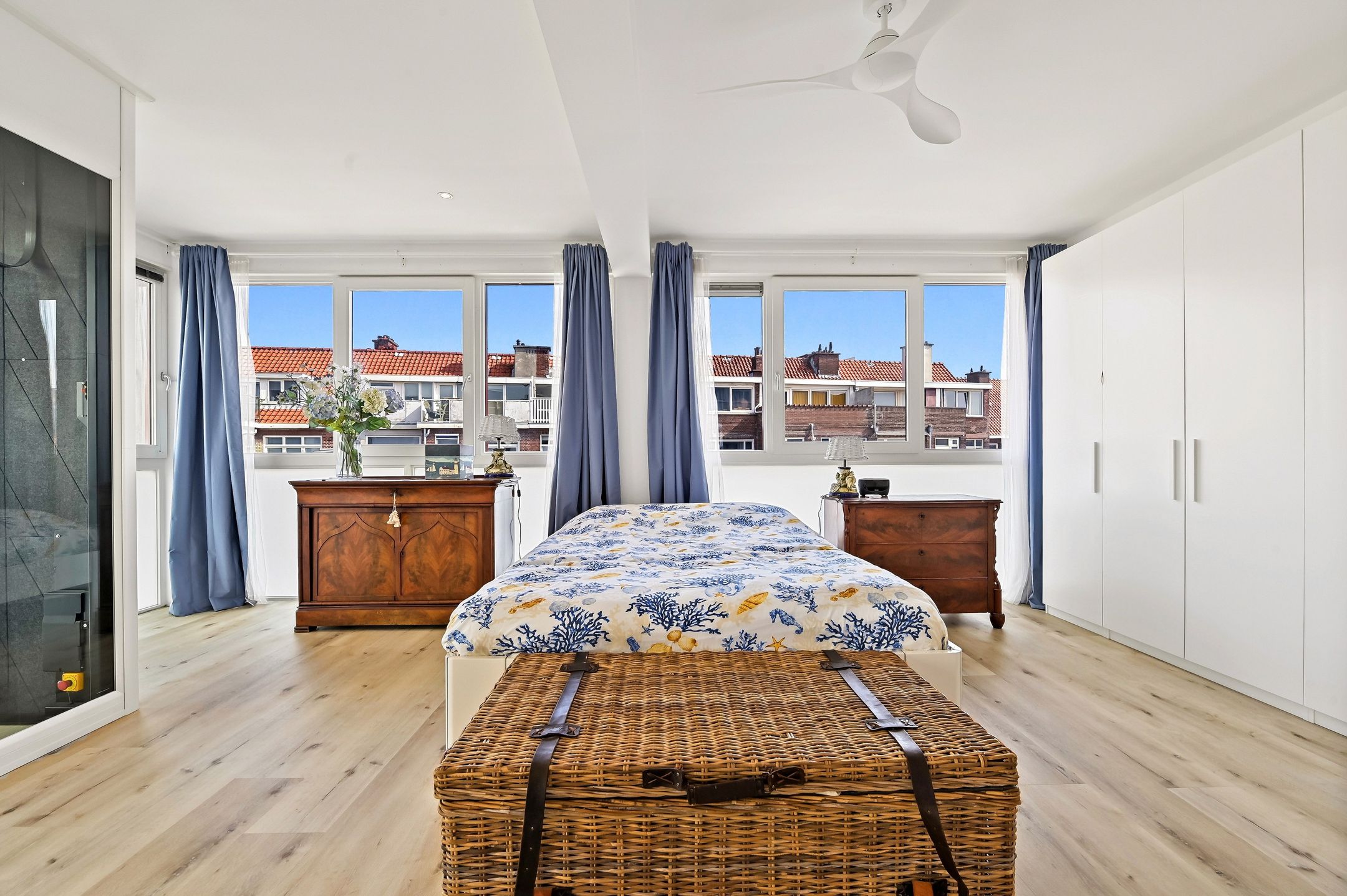 Foto 51 van Dr. Lelykade 58-A