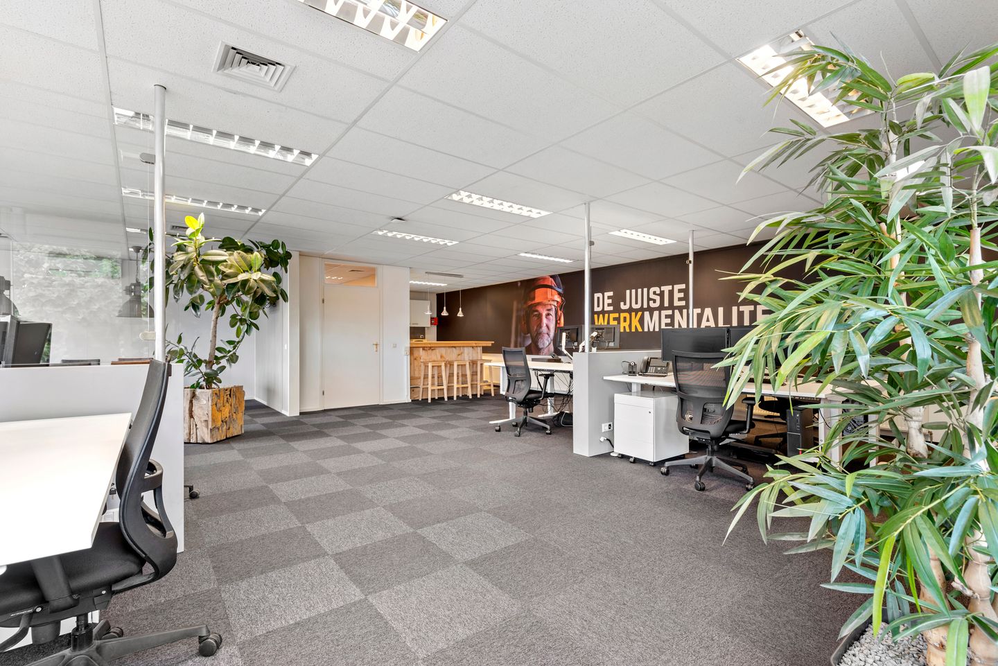 Bekijk foto 5 van Max Planckstraat 2
