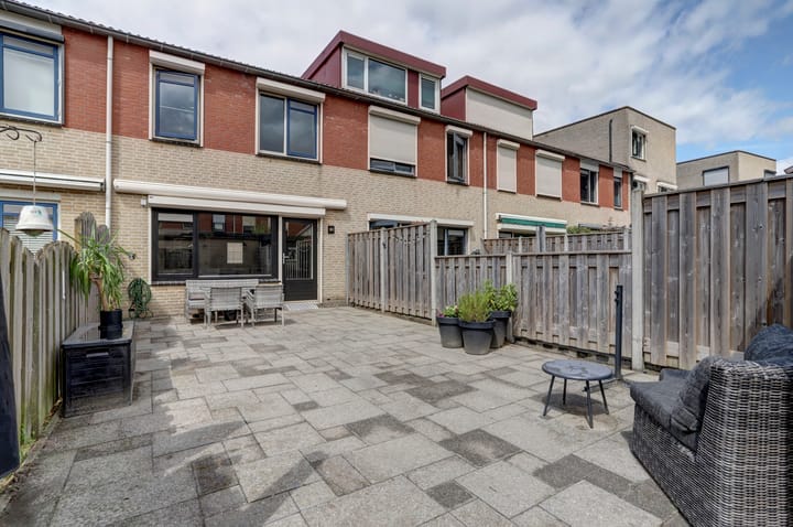 Photo 32 of Jan Greshoffstraat 29