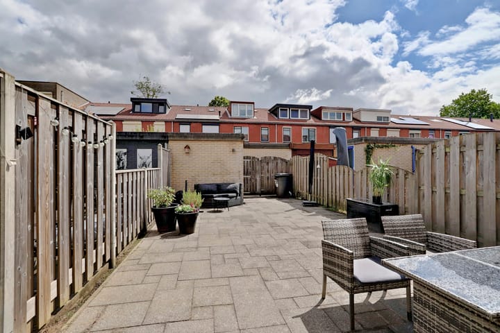 Photo 33 of Jan Greshoffstraat 29