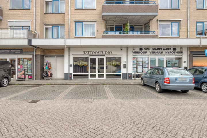 Dorpsplein 19, Leimuiden