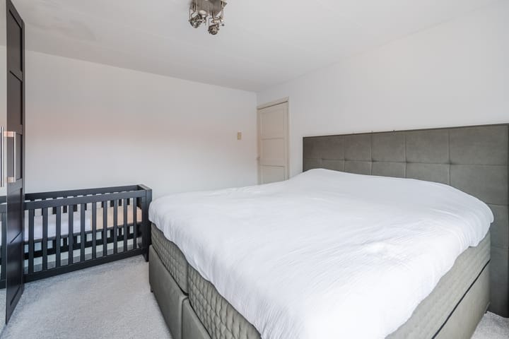 Photo 17 of Waalstraat 13