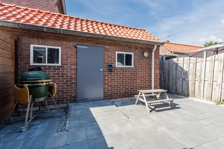 Photo 27 of Waalstraat 13