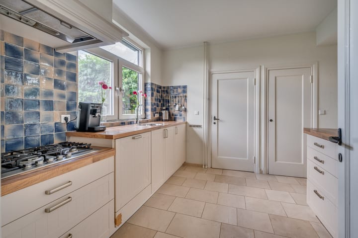 Foto 28 van Pastoorstraat 4