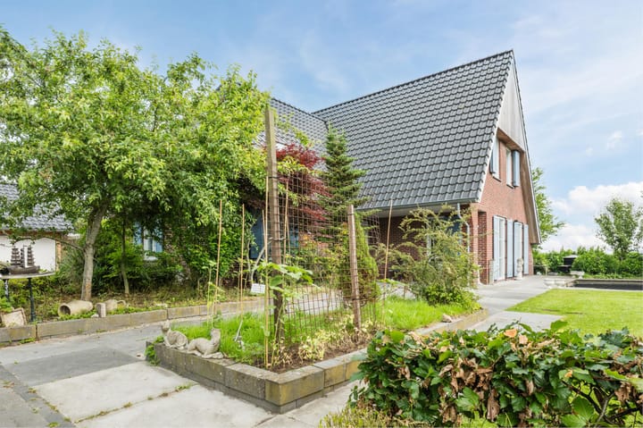 Foto 3 van Lutkepost 3