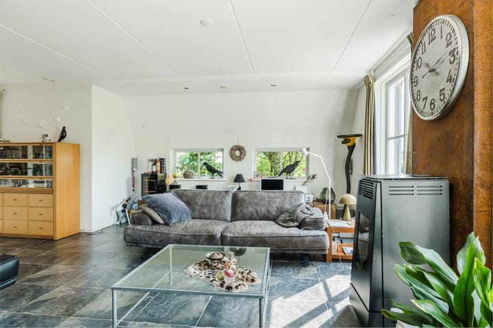 Foto 7 van Lutkepost 3