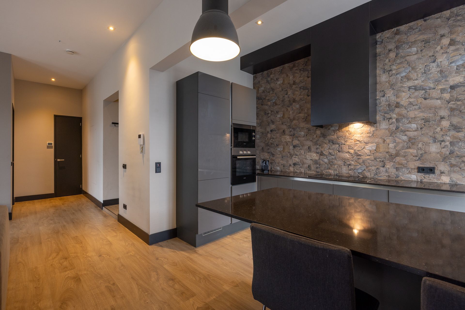 Photo 9 of Kortenaerstraat 1-E