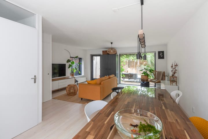 Photo 4 of Van Essendijk 95