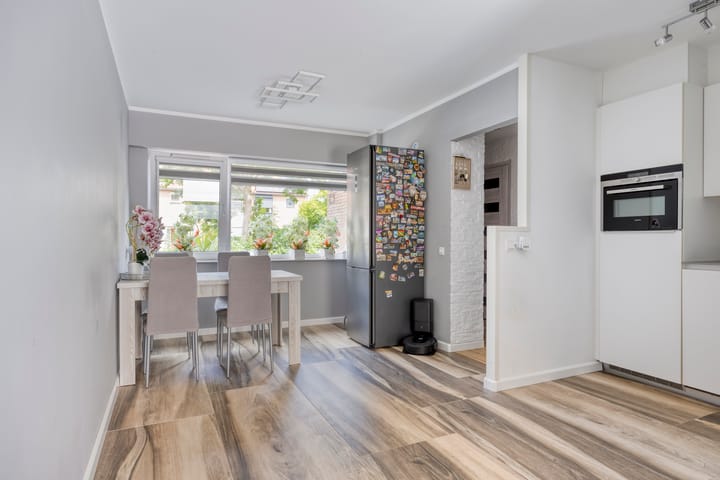 Photo 14 of Wakerdijk 104