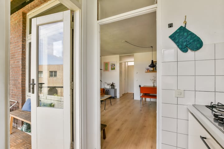 Foto 8 van Oostzaanstraat 82