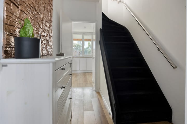 Photo 15 of Vincent Lübeckstraat 2