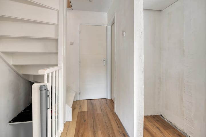 Photo 16 of Vincent Lübeckstraat 2