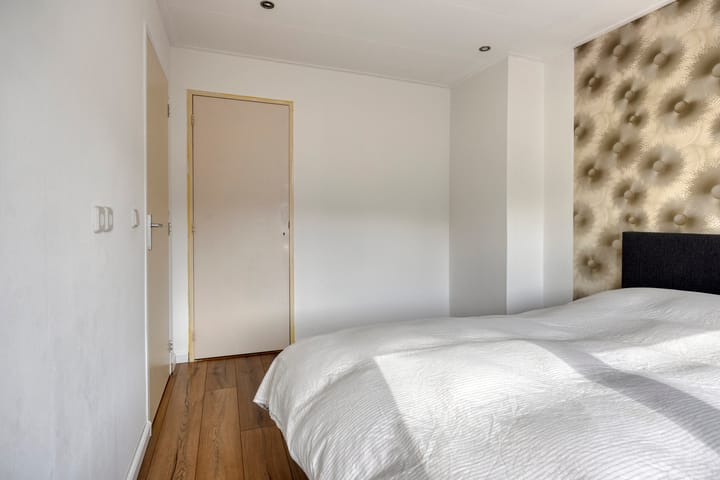 Photo 18 of Vincent Lübeckstraat 2