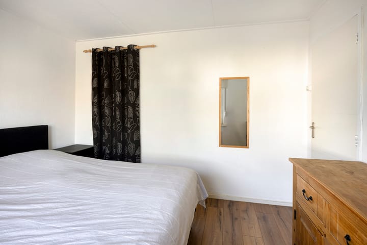 Photo 23 of Vincent Lübeckstraat 2