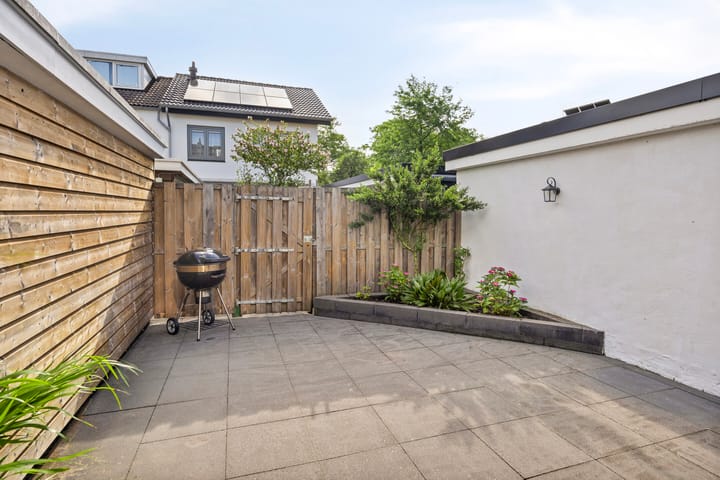 Photo 29 of Vincent Lübeckstraat 2