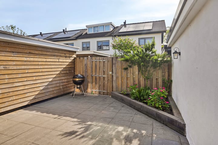 Photo 30 of Vincent Lübeckstraat 2