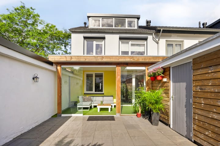 Photo 31 of Vincent Lübeckstraat 2