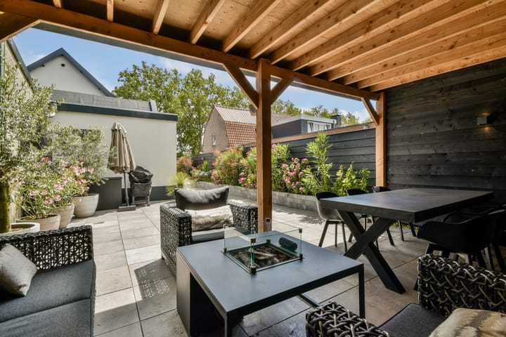 Photo 4 of Hoofdweg 25