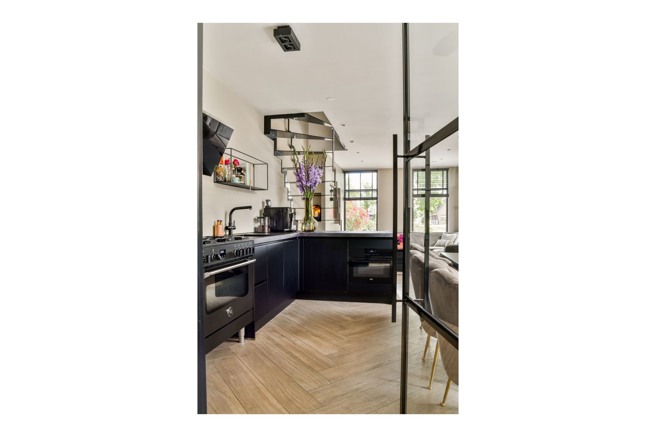 Foto 18 van Hoofdweg 25