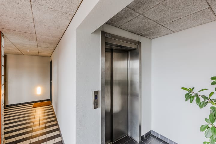 Photo 6 of Valkenburgerstraat 191