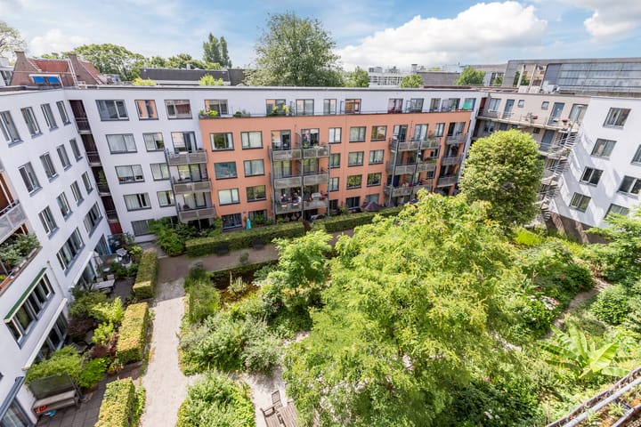 Photo 22 of Valkenburgerstraat 191