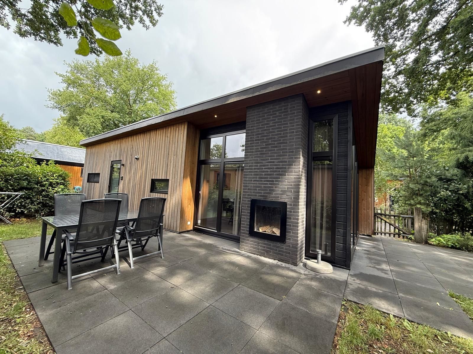2-bedroom freehold villa in Wekerom — photo 3 of 5