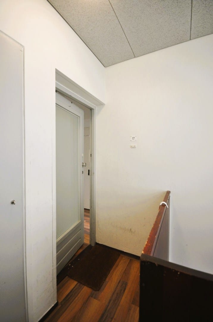 Photo 8 of Bovenover 17