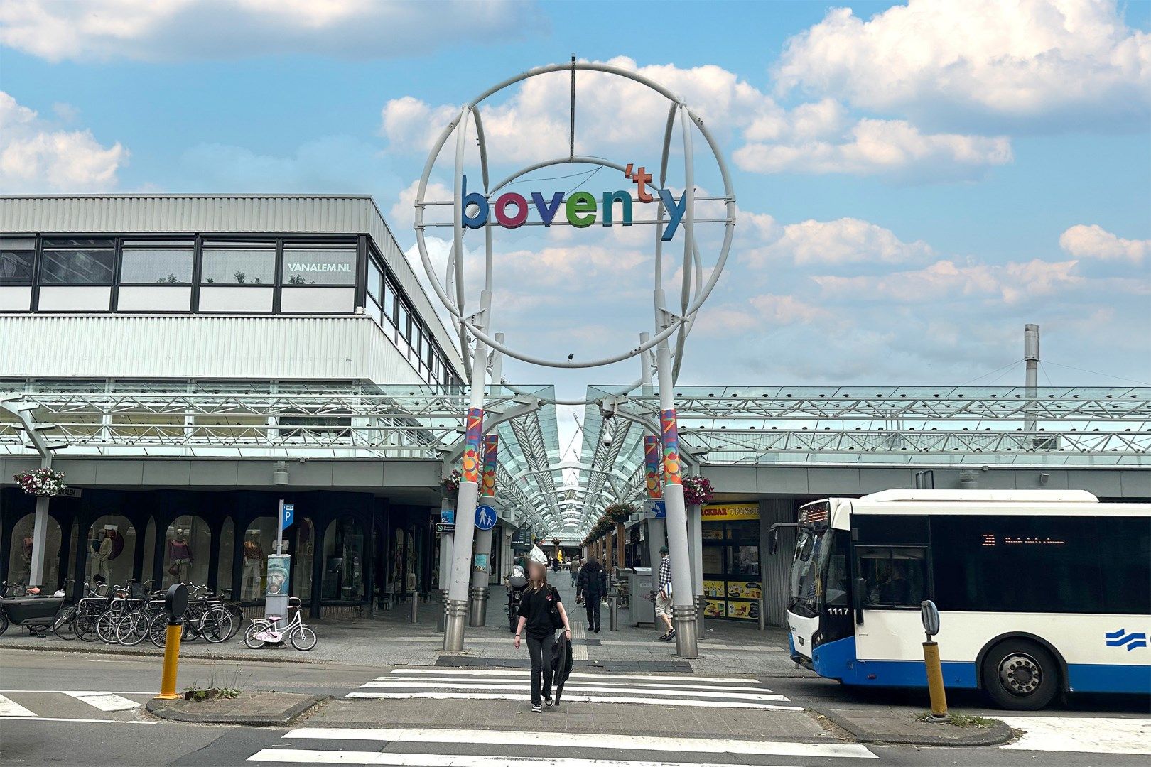 Photo 36 of Bovenover 17