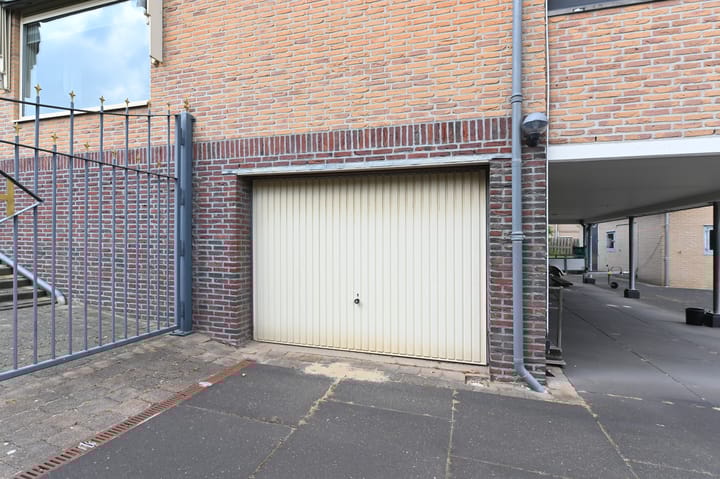 Photo 41 of Rodenrijseweg 103