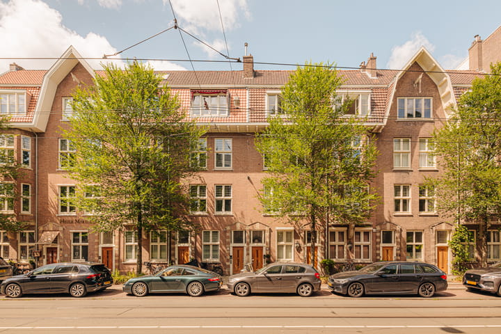 Photo 2 of De Lairessestraat 12-2