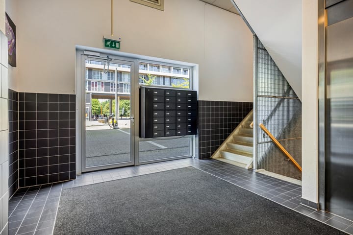 Foto 8 van Professor de Moorplein 474