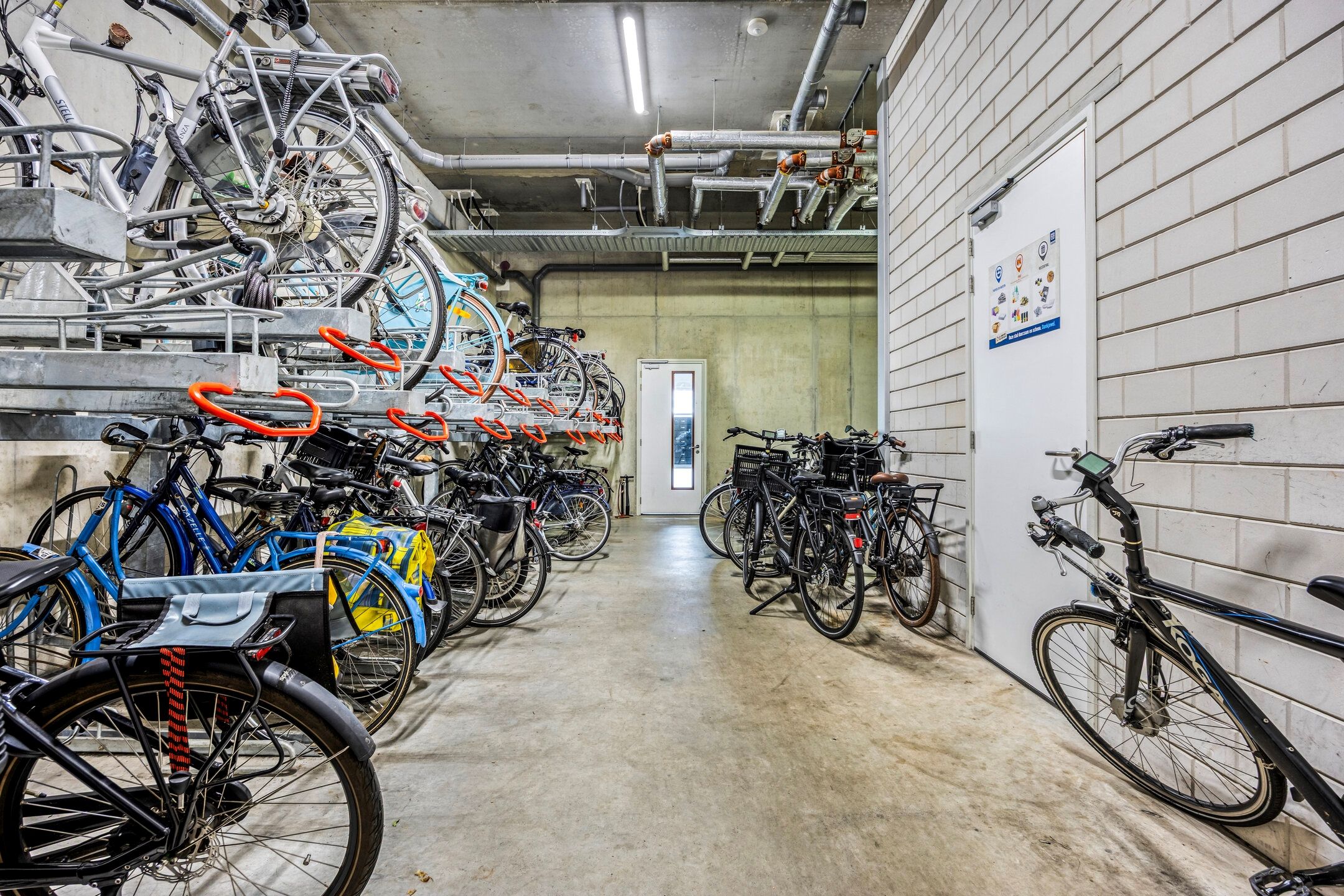 Photo 36 of Professor de Moorplein 474