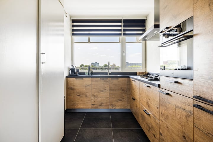 Photo 12 of Leeuwstraat 84