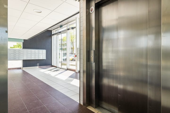 Photo 27 of Leeuwstraat 84