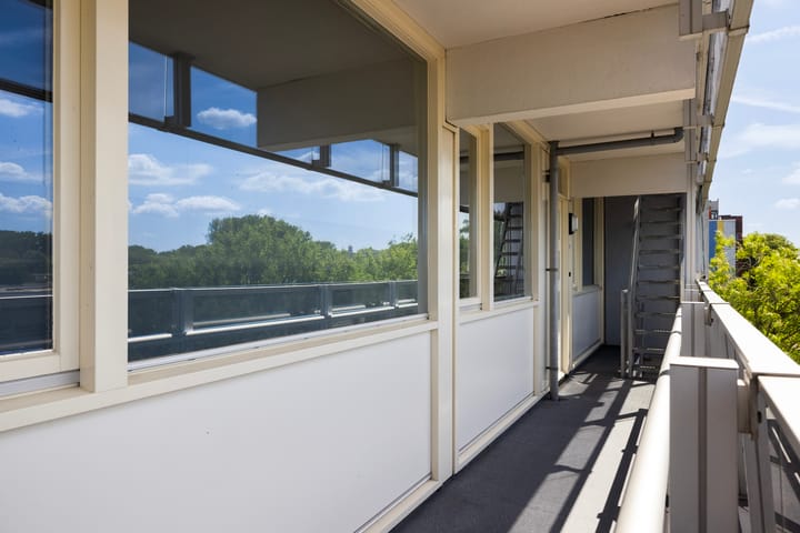 Photo 31 of Leeuwstraat 84