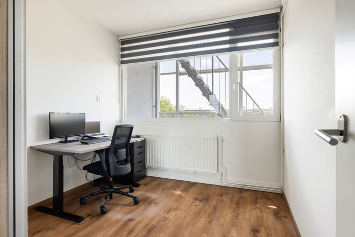 Photo 21 of Leeuwstraat 84