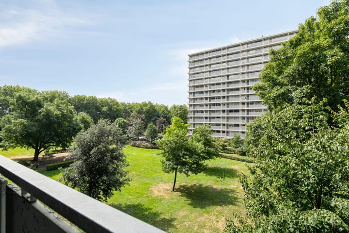 Photo 20 of Frederik van Eedenplaats 73