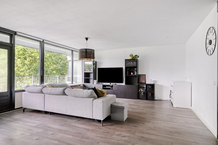 Photo 8 of Frederik van Eedenplaats 73