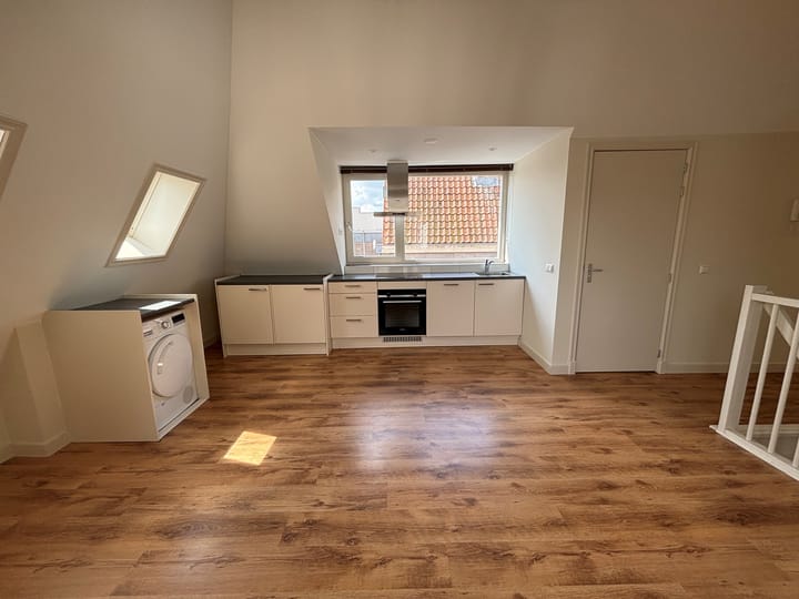 Foto 3 van Middelstegracht 145-B