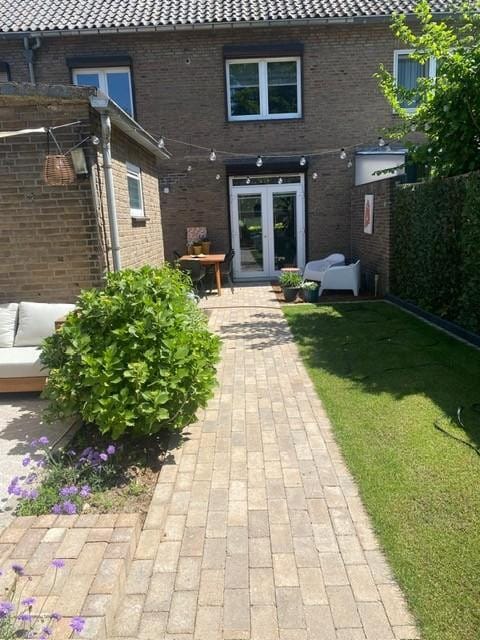 Foto 28 van Adamsstraat 3