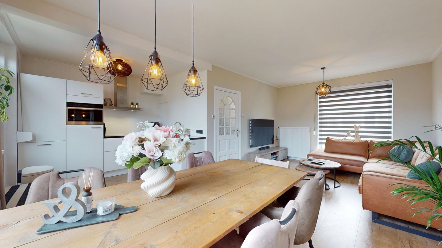 Foto 10 van Julianastraat 43