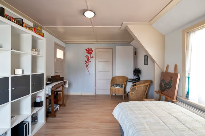 Photo 20 of Burg. Lovinkstraat 75