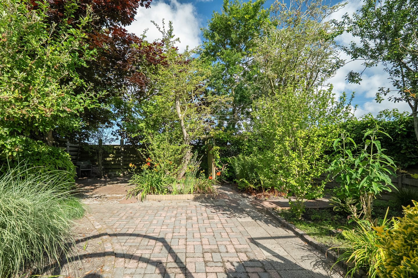 Foto 29 van Burg. Lovinkstraat 75