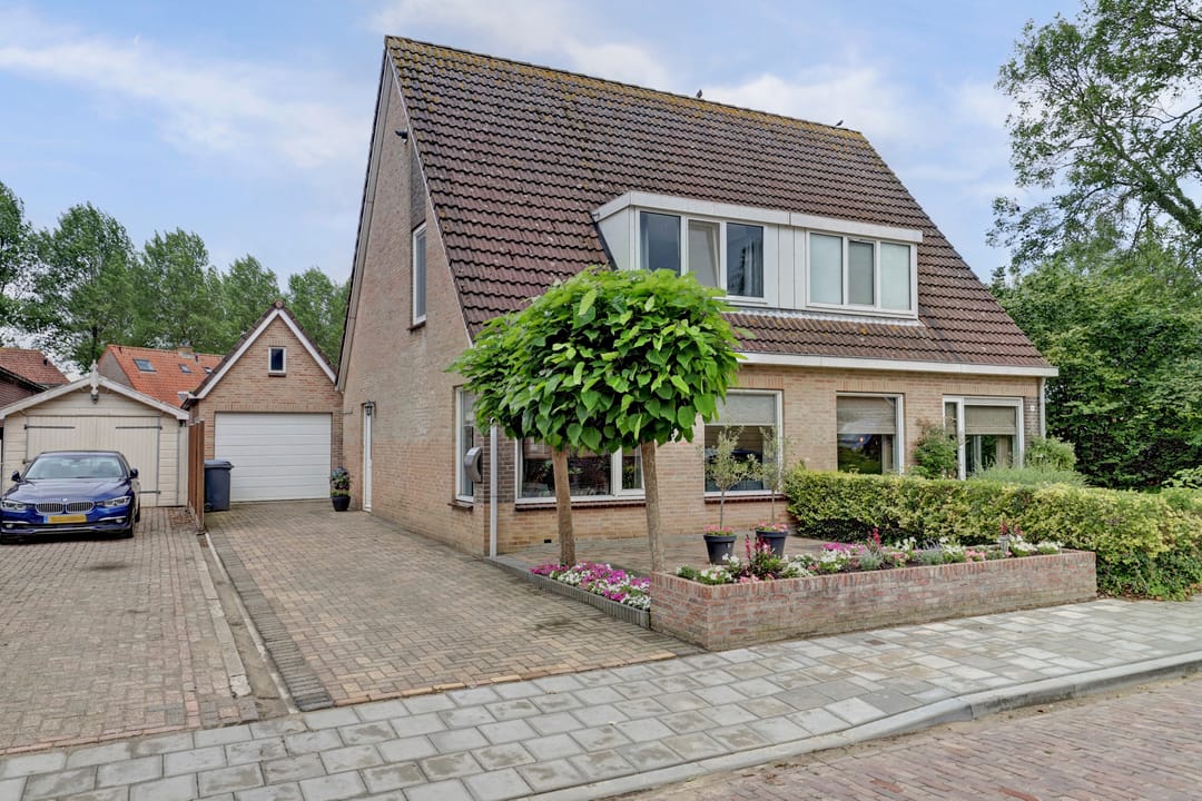 Photo 1 of Weststraat 27