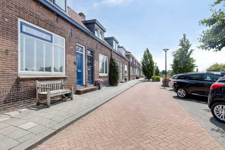 Photo 2 of Tuinstraat 111