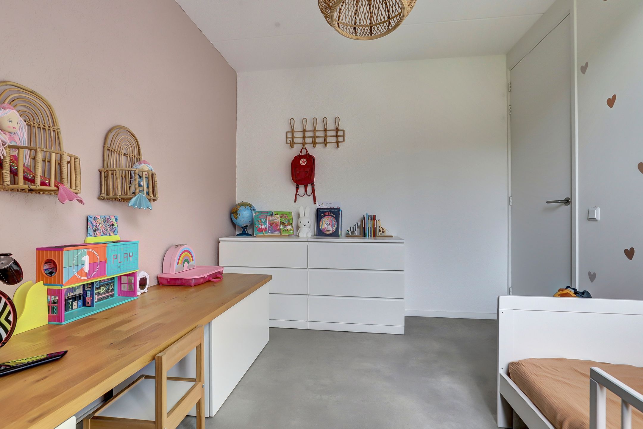 Photo 18 of Weststraat 27