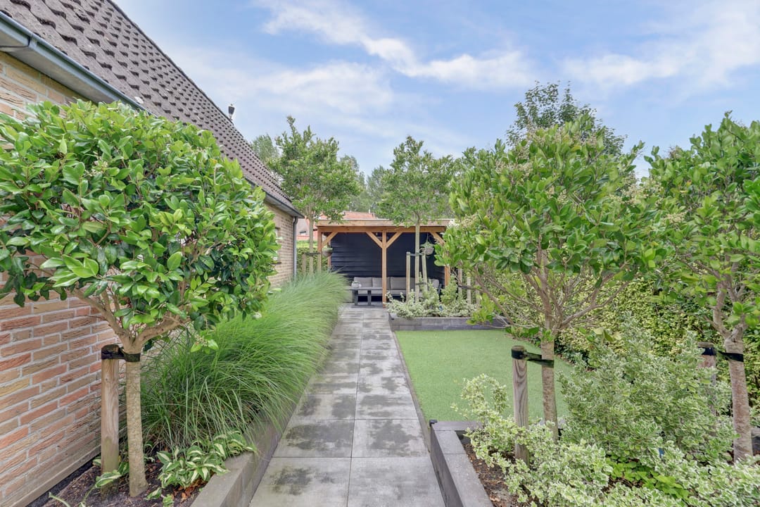 Photo 31 of Weststraat 27