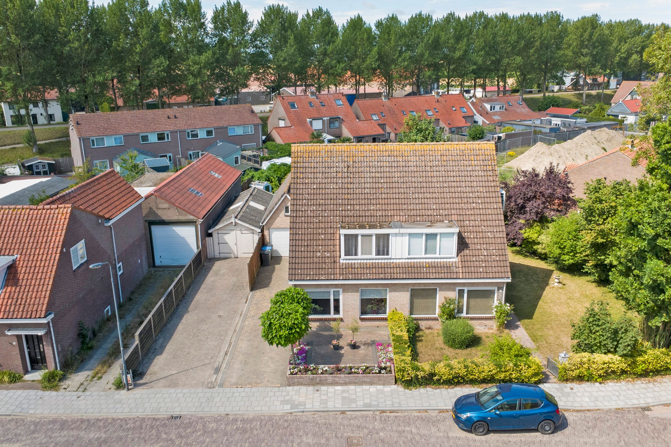 Photo 33 of Weststraat 27