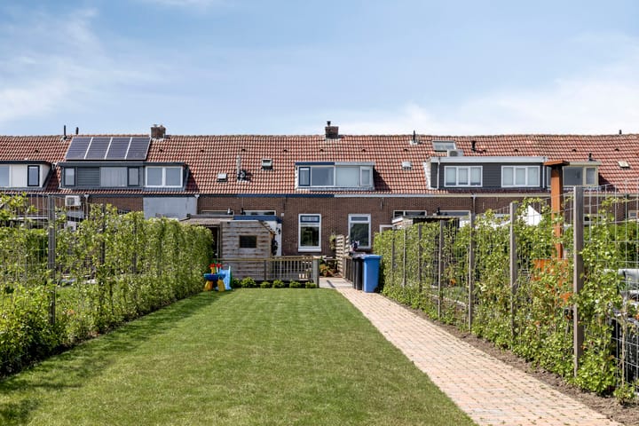 Photo 24 of Tuinstraat 111