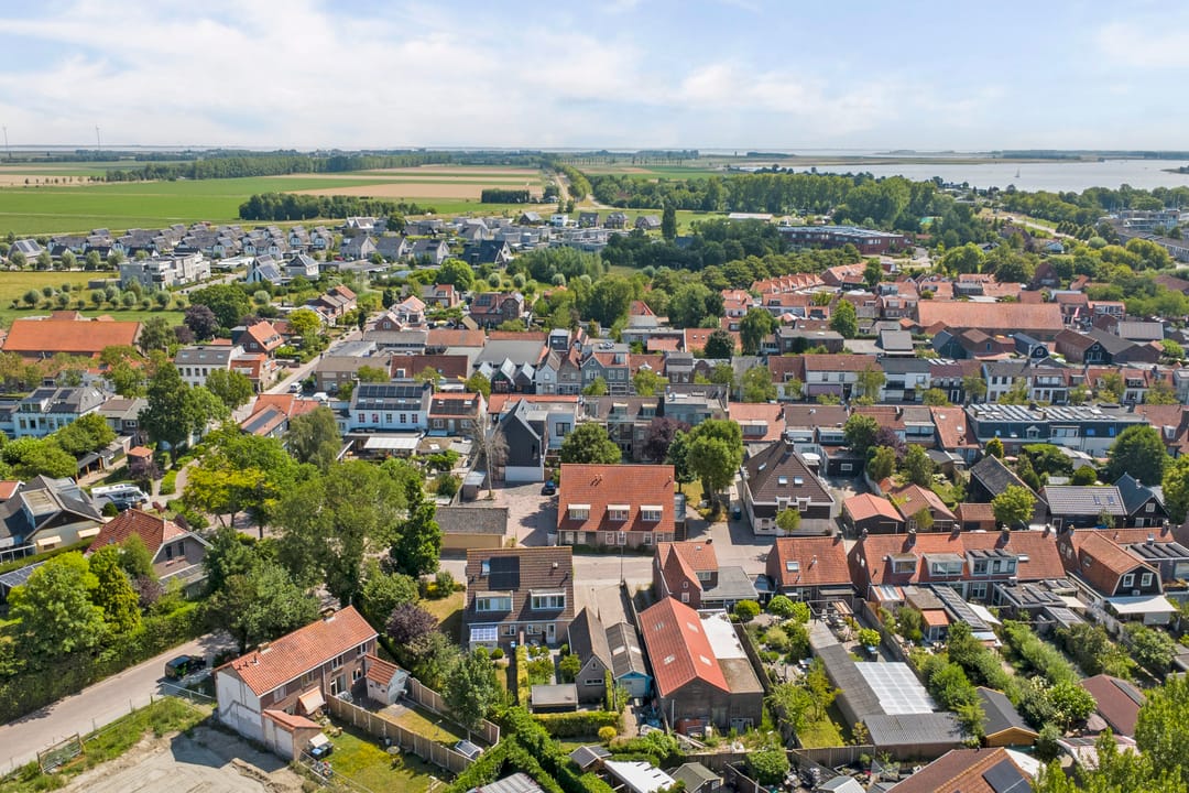 Photo 37 of Weststraat 27